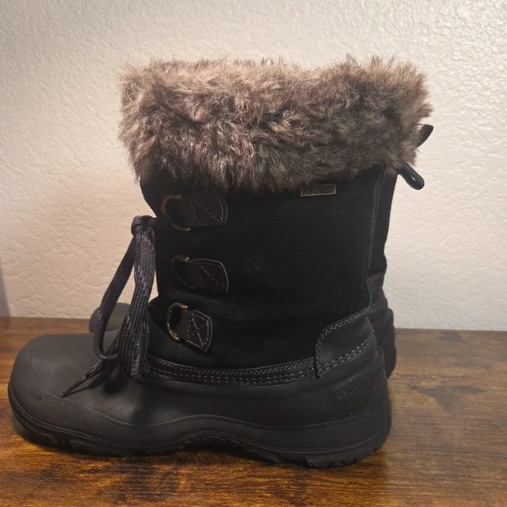 Khombu Slope Snow Boots Women 11 Black Faux Fur Trim Leather Winter Duck Boots